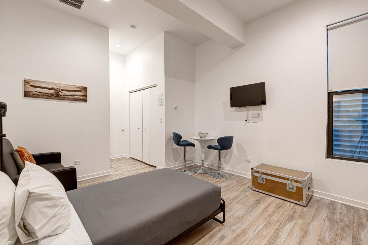 Cabin 105 By 747 Lofts Chicago Eksteriør billede